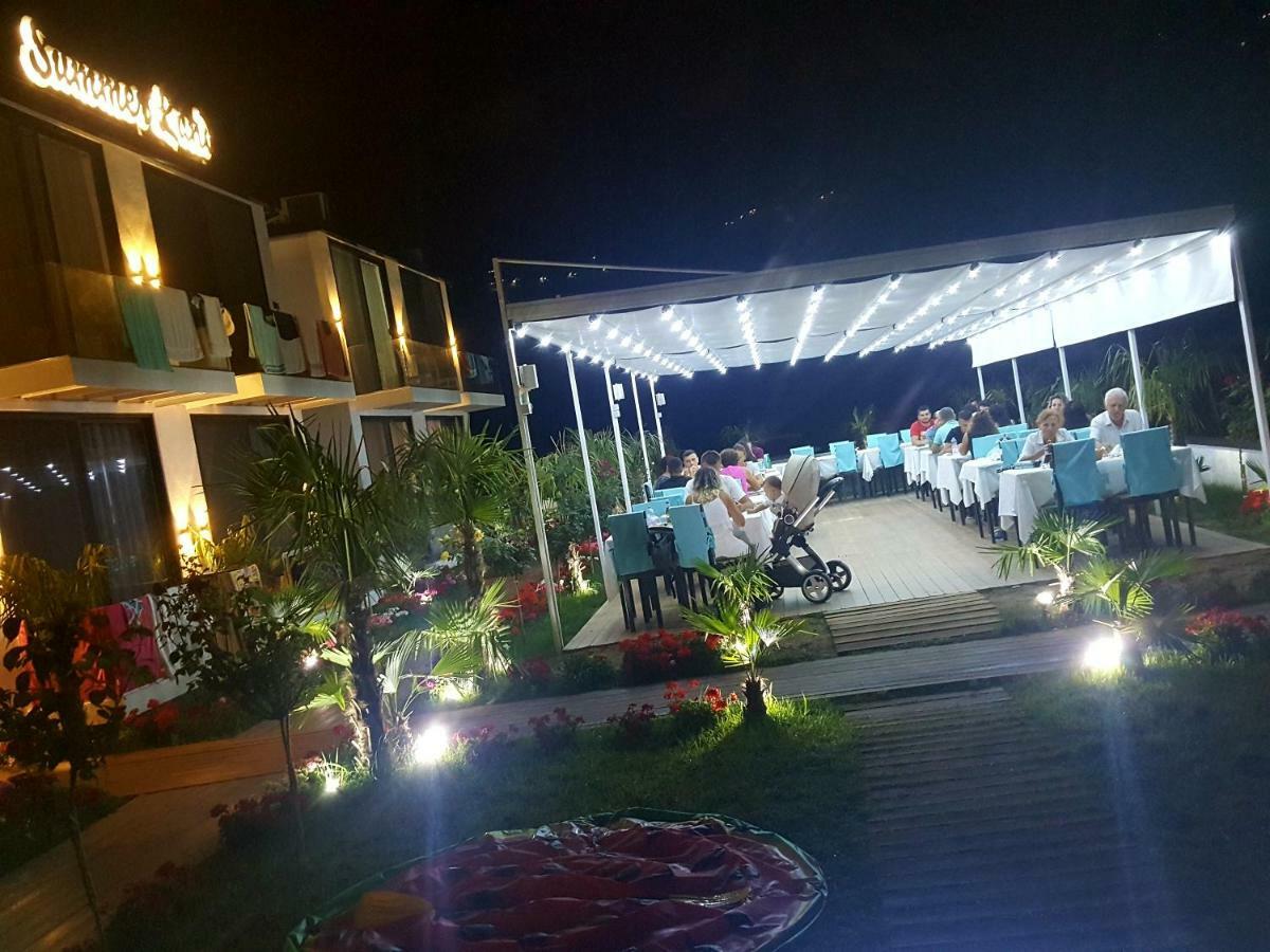 Summer Land Borsh Exterior foto
